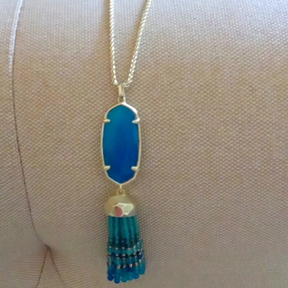 Kendra Scott Elegant Blue and Gold Pendant Necklace